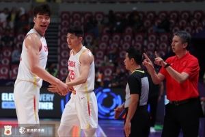 马健：男篮和澳大利亚有15分的差距 但以弱胜强的战例无处不在