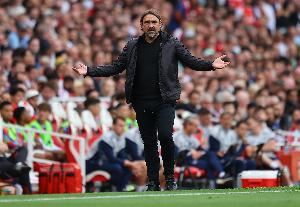 利兹联主帅：定位球丢球令人恼火，阿森纳5射正进5球太高效